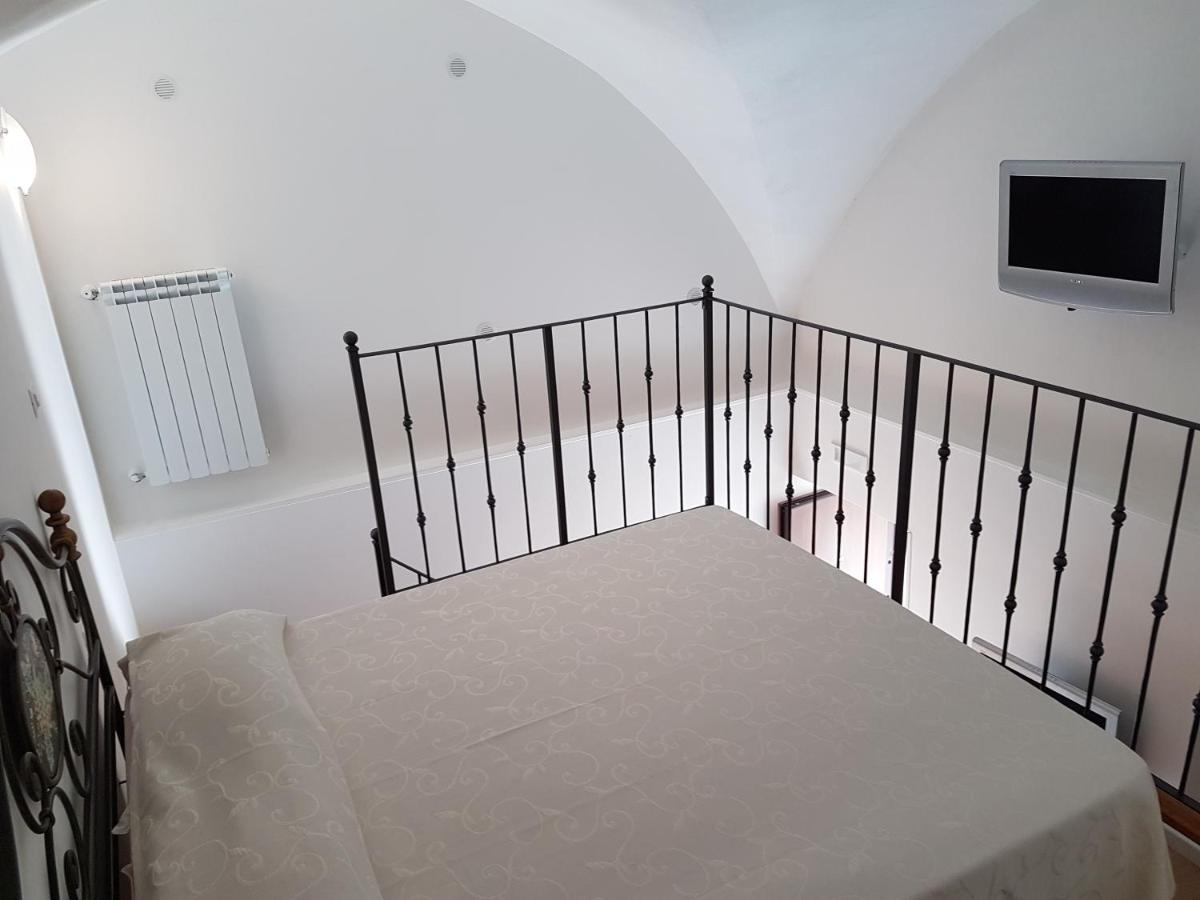 La Casetta Nel Cortile 马奥莱 外观 照片